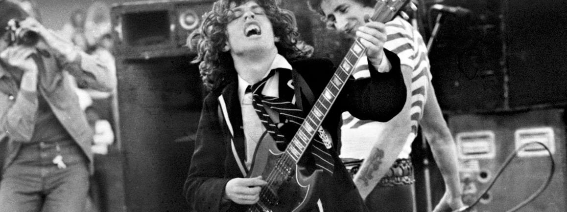 ON THIS DAY: 14 May 1975 – AC/DC’s High Voltage Was Released