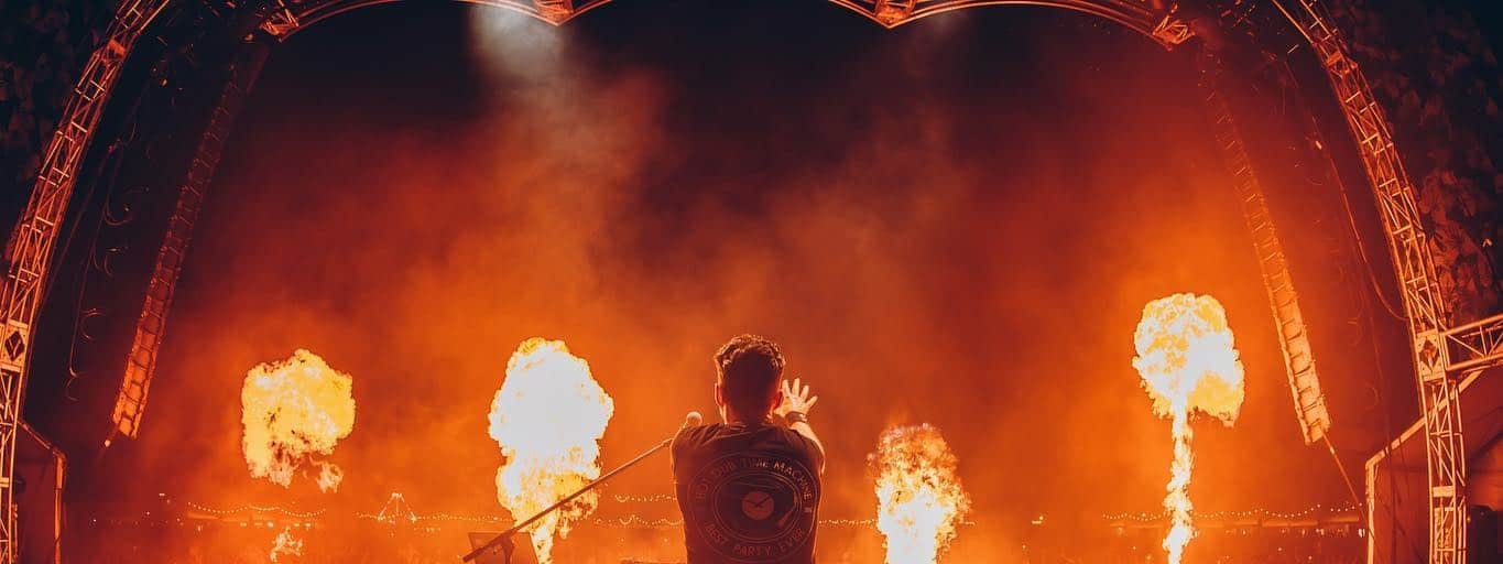 Hot Dub Time Machine: 100% Bangers (18+)