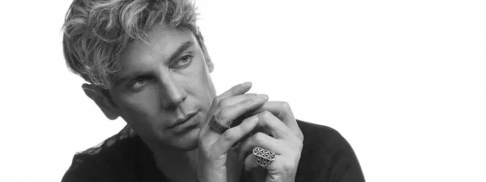 Zooming with Maksim