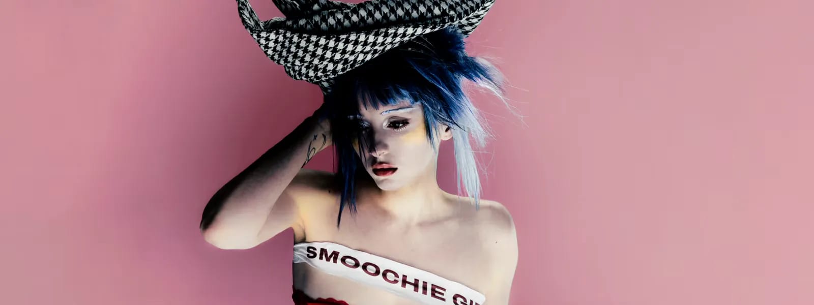 Ashnikko Announces 2026 SMOOCHIES TOUR