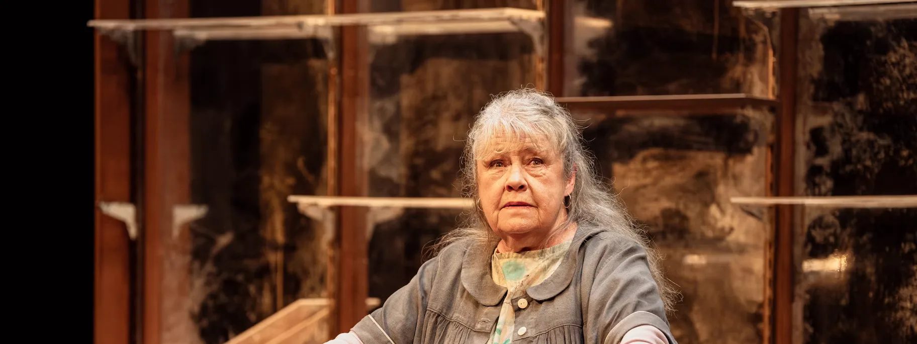 The Lark: Noni Hazlehurst.