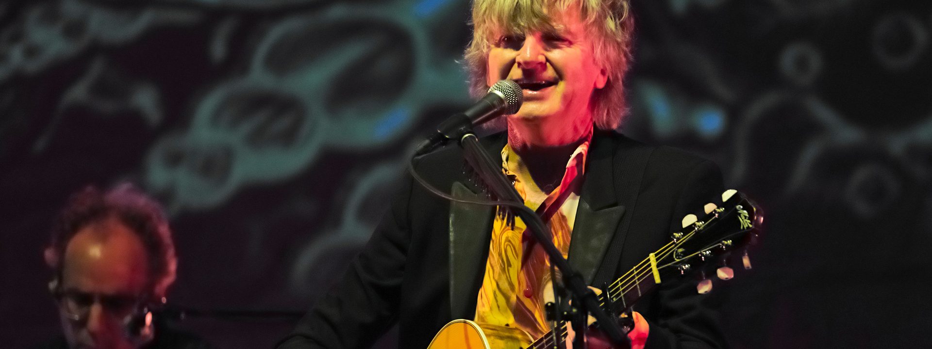 Crowded House’s Gravity Stairs Tour Kicks Off Next Month 