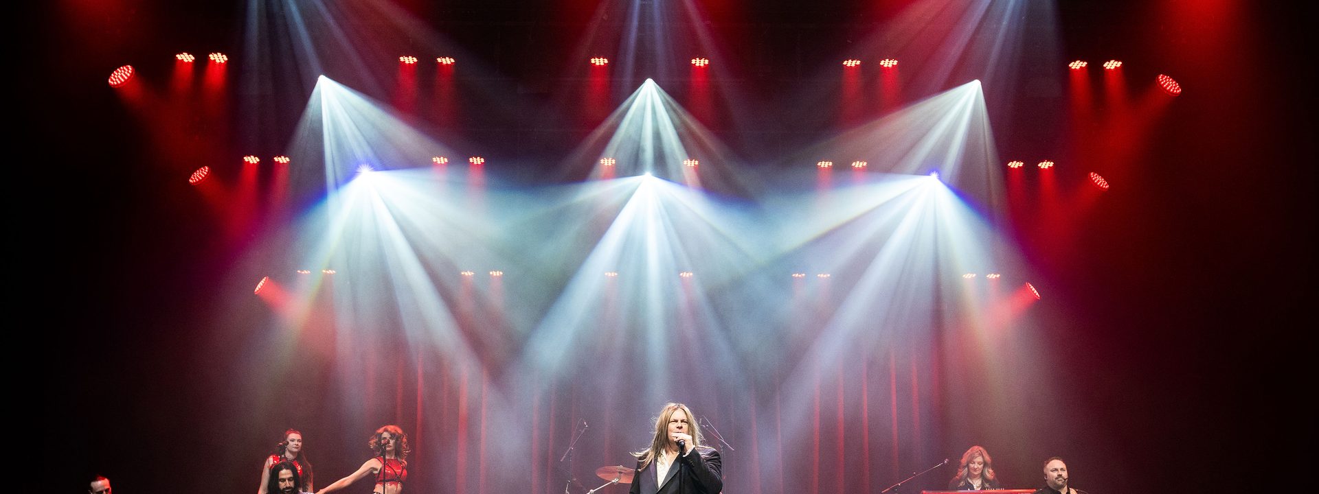 Neil Anthony Performs Meat Loaf