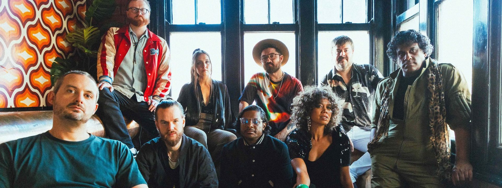 Mondo Freaks Self Titled Debut Album Out Now!