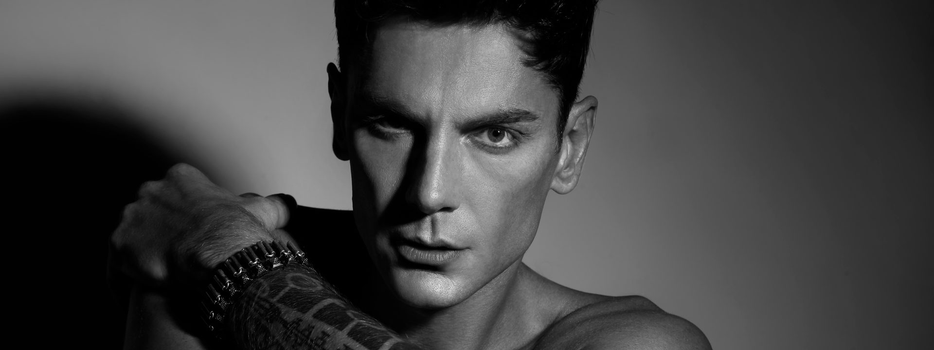 Piano Crossover Superstar Maksim Announces Oceania Tour