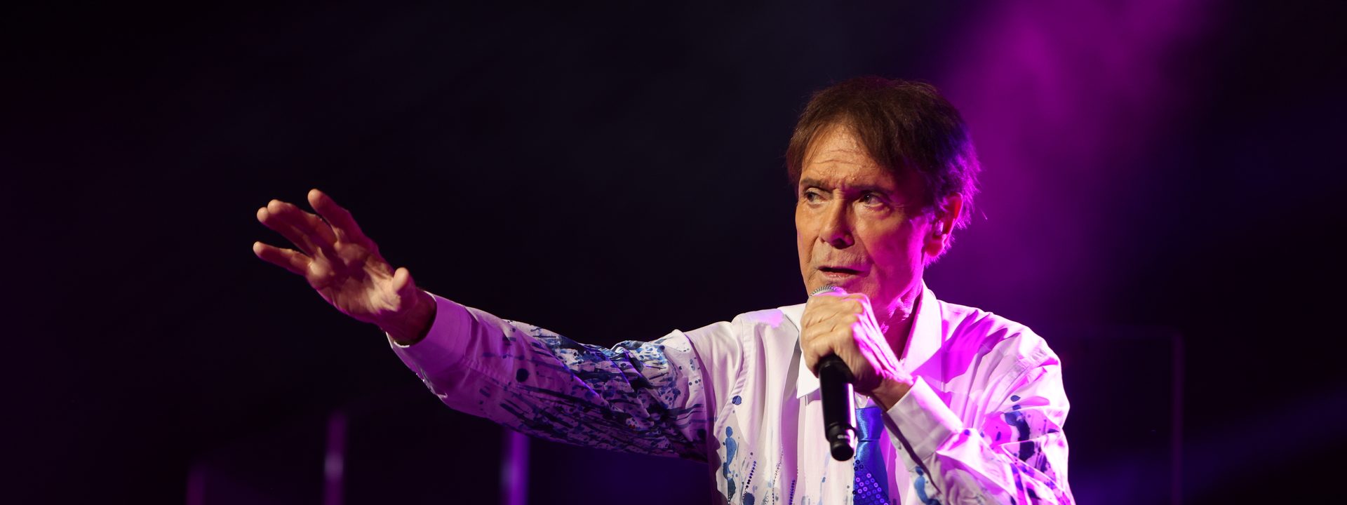 Sir Cliff Richard Announces 2025 Australian Tour