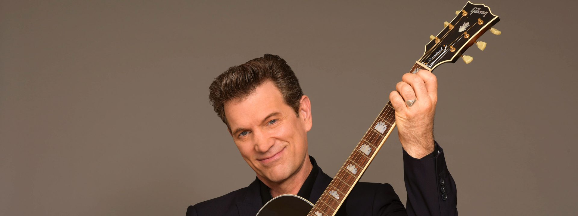 Chris Isaak – In Concert