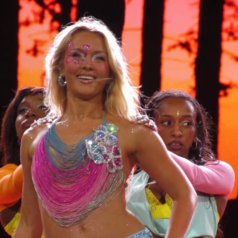 Zara Larsson Performing in her Y2K Tropical Style