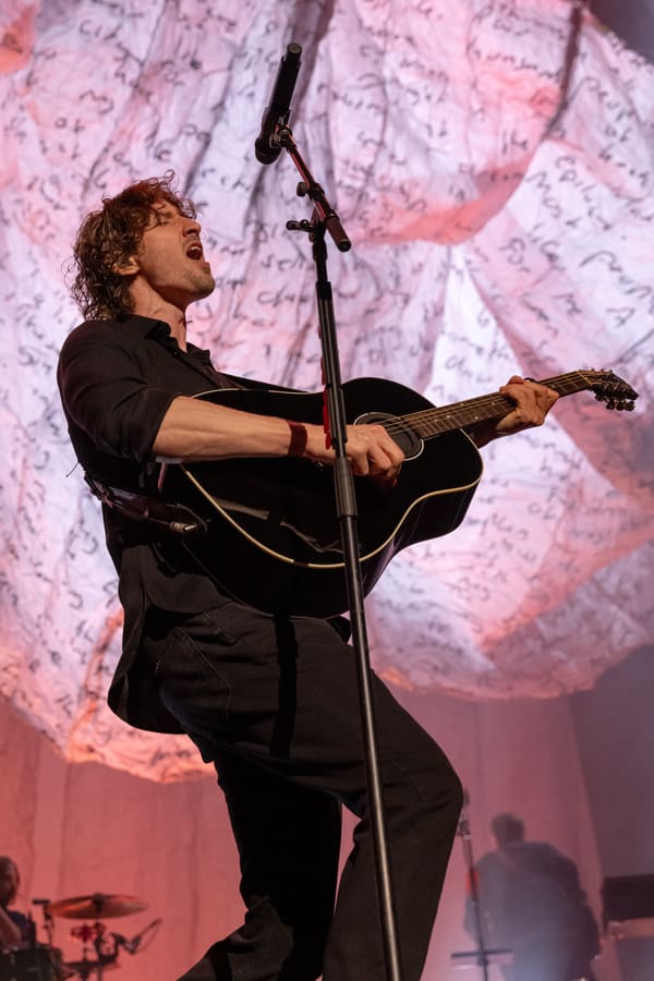 Dean Lewis