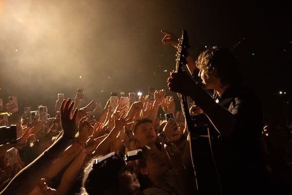 Dean Lewis