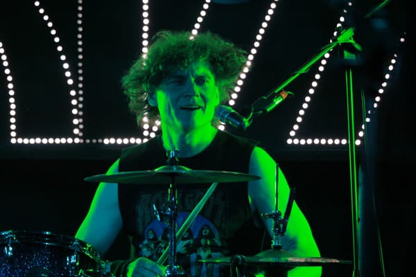 Australian Kiss Army