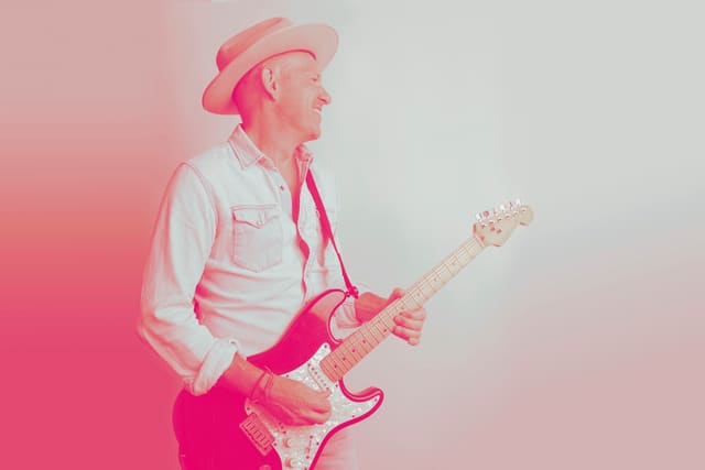 Gavin Mac Shares New Single – ‘Make You Feel’