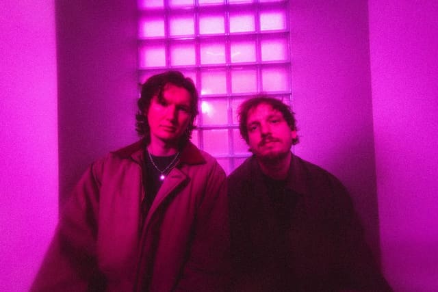 World’s Best Neighbours Share Hypnotic New Single “Disappoint You”