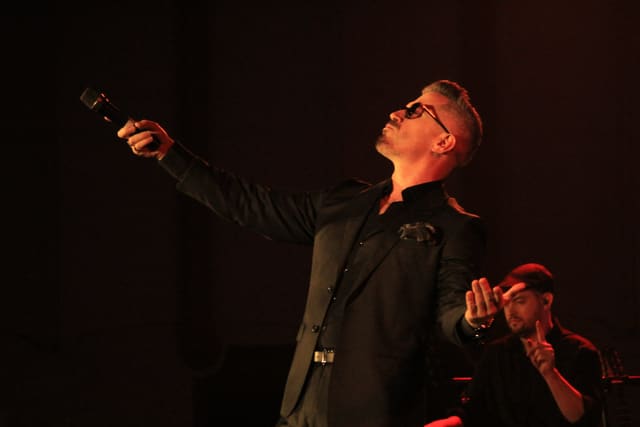Bobby Fox – The Iconic Songs Of George Michael