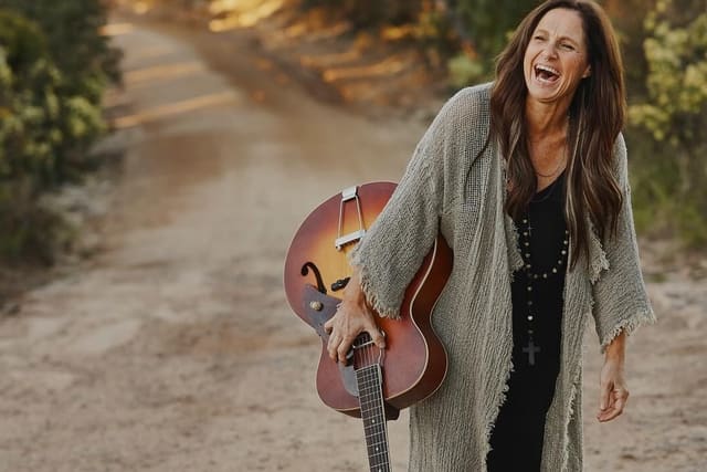 Kasey Chambers New Album ‘Backbone’ OUT NOW!
