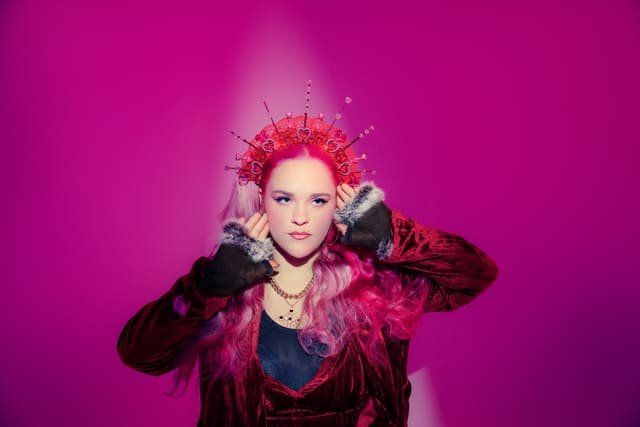 Anya Alchemy Releases Sumptuous New Single ‘Ick’