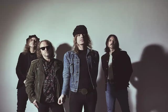 THE HELLACOPTERS Release Video For New Single ‘(I Don’t Wanna Be) Just A Memory’