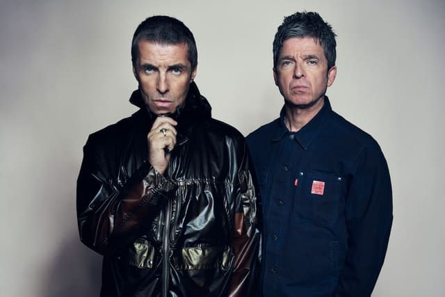 OASIS – STANDING ON THE SHOULDER OF GIANTS CELEBRATES 25TH ANNIVERSARY