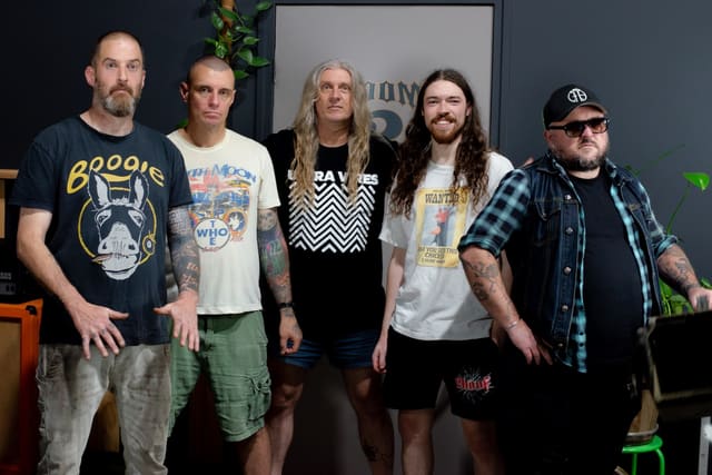 KING PARROT Drop New Single + Video: “Get What Ya Given” 