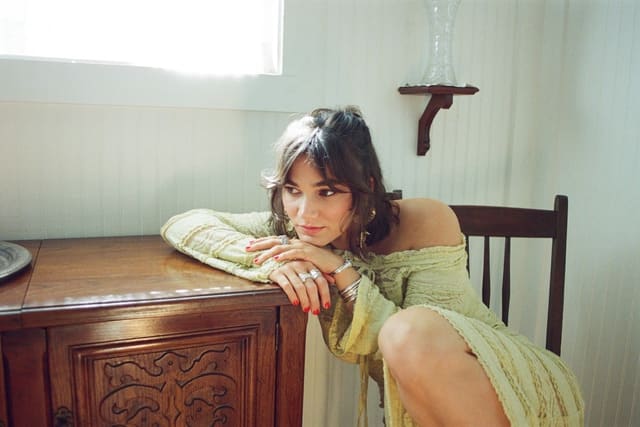 U.S. Singer-Songwriter Clover County Releases First Single ‘Virginia Slim’ From Upcoming Debut Album
