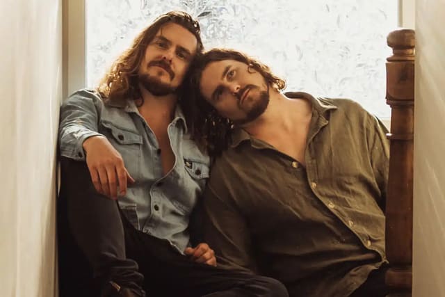 Pierce Brothers Share Exuberant New Single ‘Losing Friends When You’re Older’ 