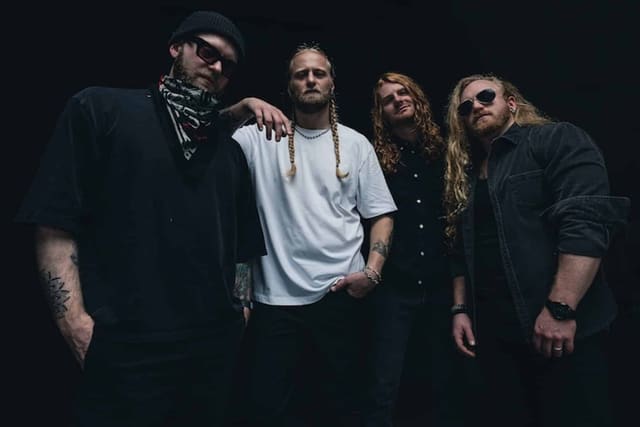 Stellar Circuits Bring The NEW Music