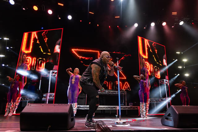 Flo Rida – Fridayz Live