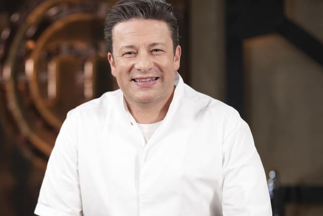 Jamie Oliver Heats Up The MasterChef Australia Kitchen.
