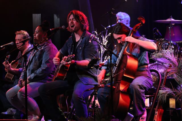 That 90’s Show Unplugged