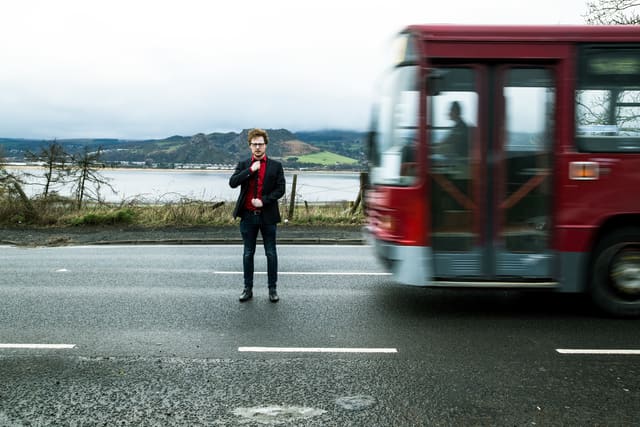 Quinny – New Single & Video ‘Settlers’