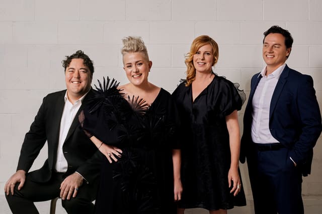 AVÉ – Australian Vocal Ensemble release ‘Thought Is Surrounded By A Halo’