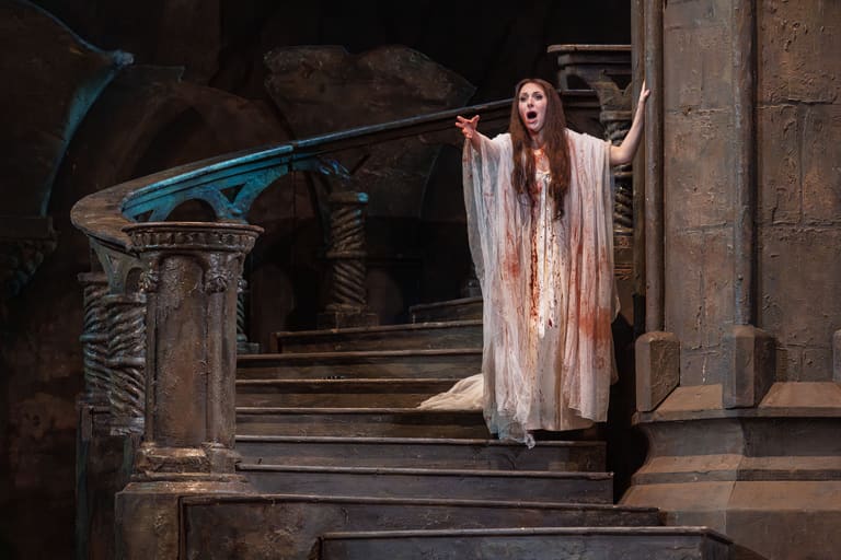 Review: Lucia Di Lammermoor