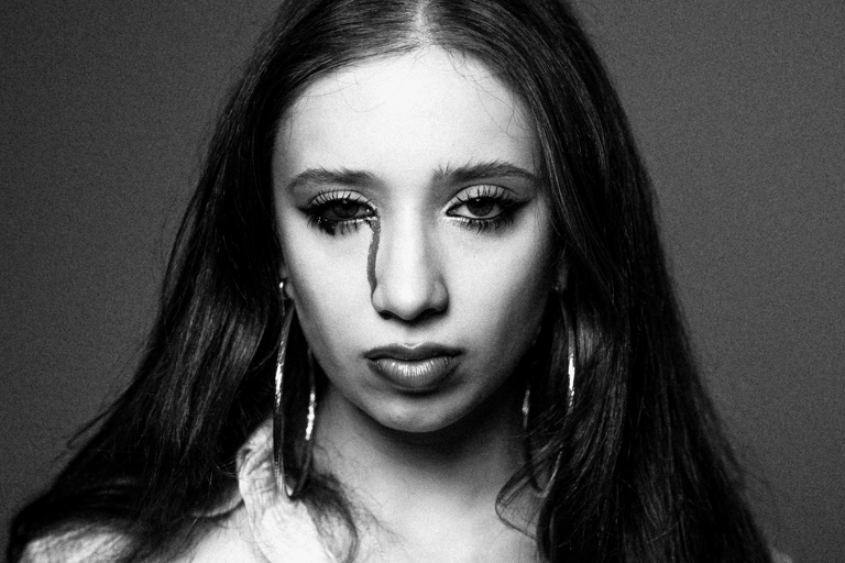 Isabel Larosa adds Sydney Date To Debut Aus Tour