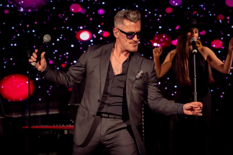 Bobby Fox Performs The Iconic Songs Of George Michael