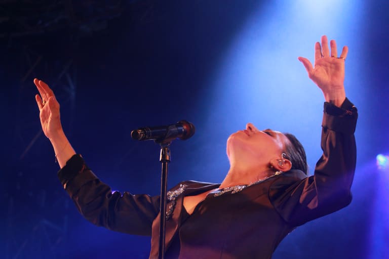 Tina Arena