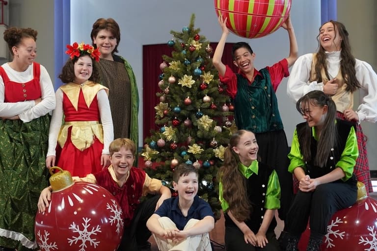 Book Nooks – A Christmas Musical