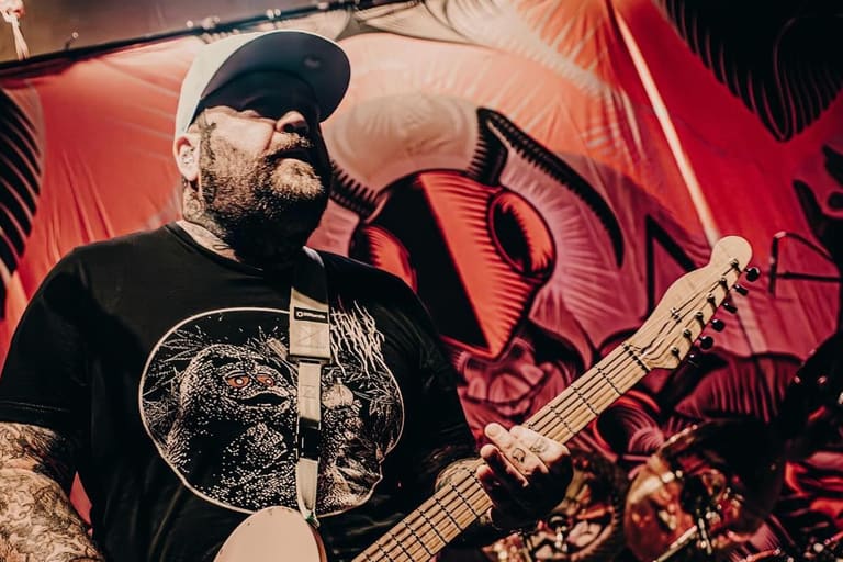 Chatting in The Jungle Room with Terry Corso of Alien Ant Farm