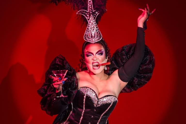 Tash York’s Chaos Cabaret: A Glitter Bomb of Mayhem, Marvels AND Talent
