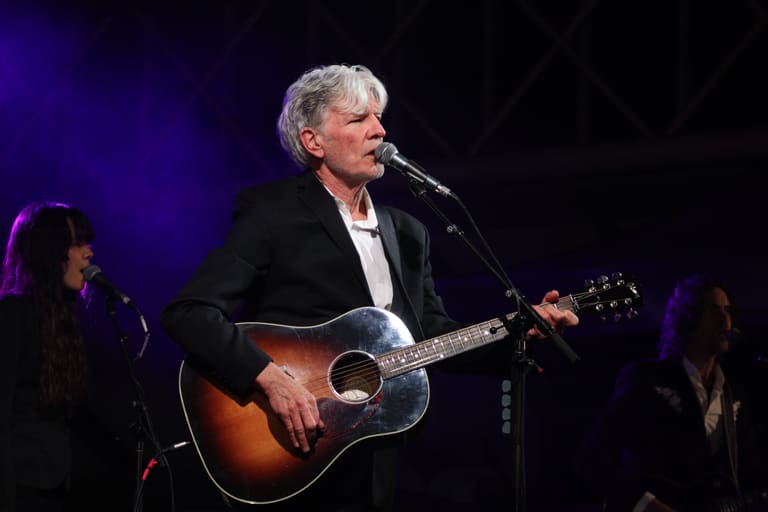 Tim Finn – Beer & BBQ Fest 2025