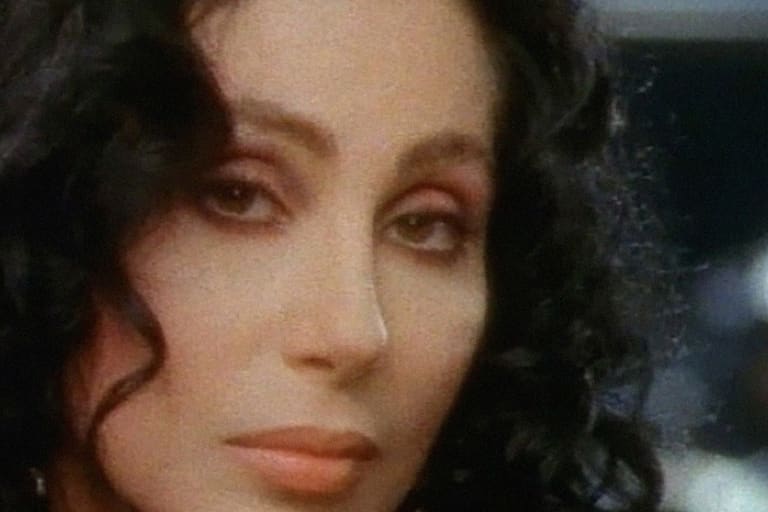 ON THIS DAY: 1991 – Cher Tells Us ‘Love Hurts’