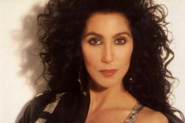 ON THIS DAY: 19 June 1989 – Cher’s Heart Of Stone Is Released And She Turned Back Time!