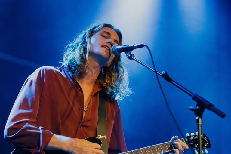Lewis Capaldi Announces Supports