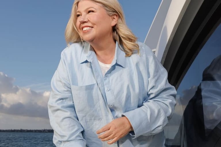 Urzila Carlson Announces 2026 Tour