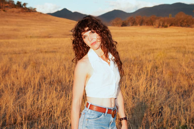 Fanny Lumsden Announces National Support Act Competition