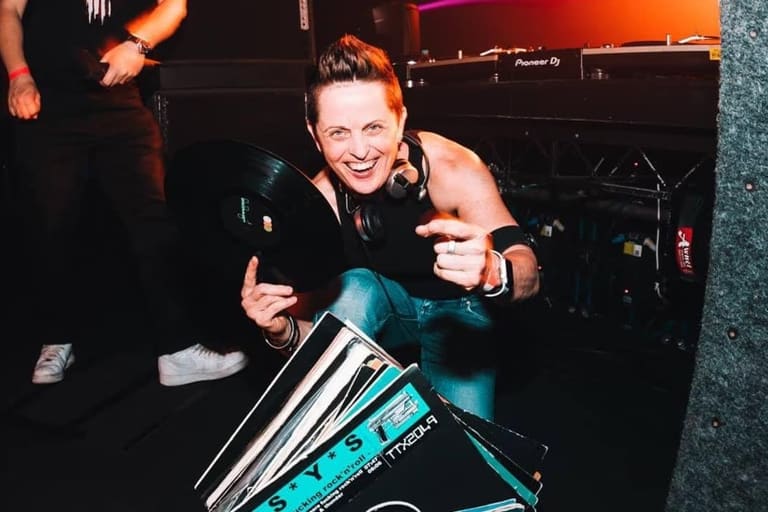 DJ JoSH