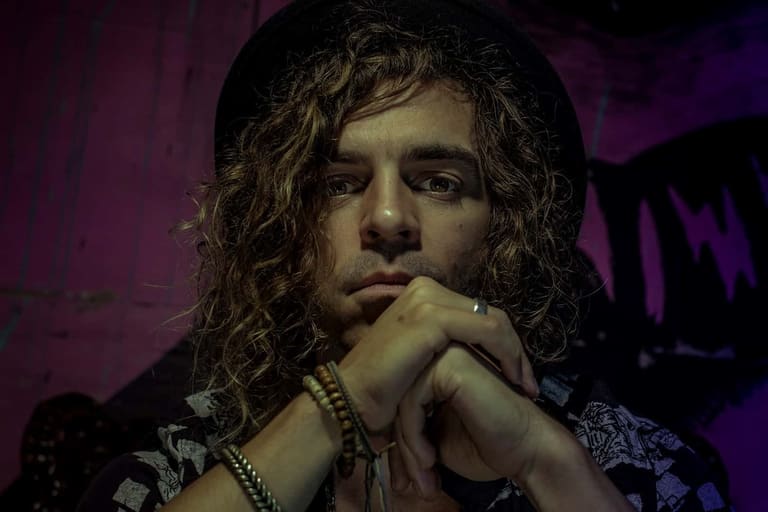 Nathan Cavaleri: Stripped Down Amped Up