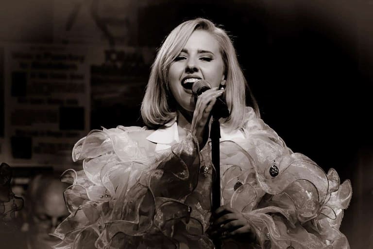 Zooming with Rachael Grace from The Australian Barbra Streisand Show