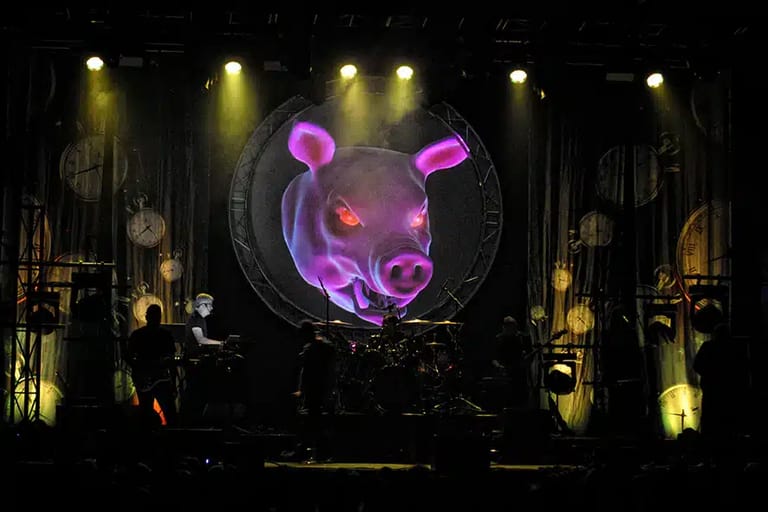 Echoes of pink floyd