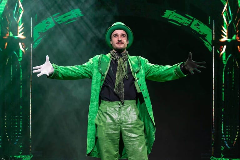 OZ Cirque