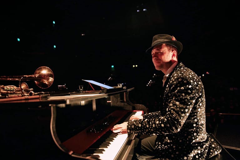 Scott Bradlee’s Postmodern Jukebox